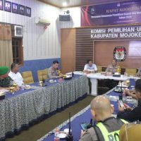 Polres Mojokerto Gelar Patroli Bermotor Pastikan Logistik Pilkada Aman